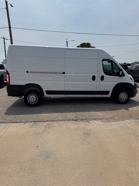 Used 2025 RAM ProMaster 2500 w/ Convenience Group FWD image 5