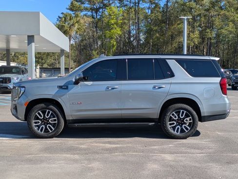 Used 2024 GMC Yukon AT4 w/ Technology Package image 8