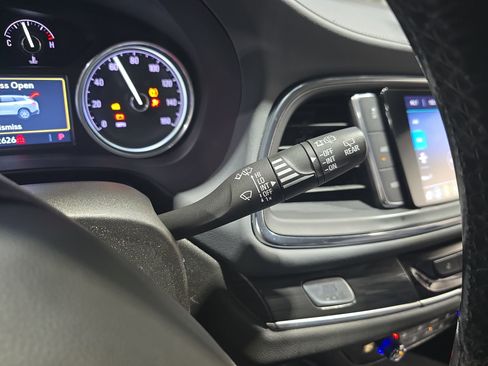 Used 2021 Buick Enclave Premium w/ Sun and Sites Package image 26