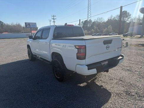 Used 2023 Nissan Frontier SV w/ SV Convenience Package image 4
