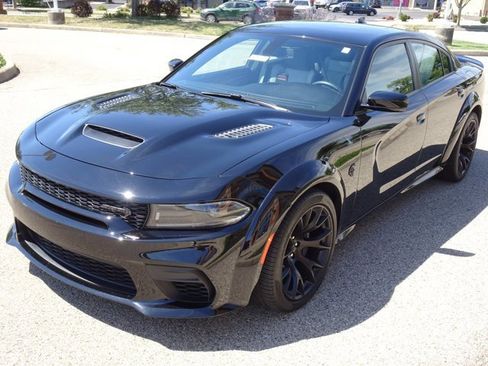 Used 2023 Dodge Charger SRT Hellcat w/ Harman/Kardon Audio Group image 2