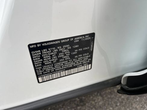 Used 2026 Volkswagen Atlas SE FWD image 31