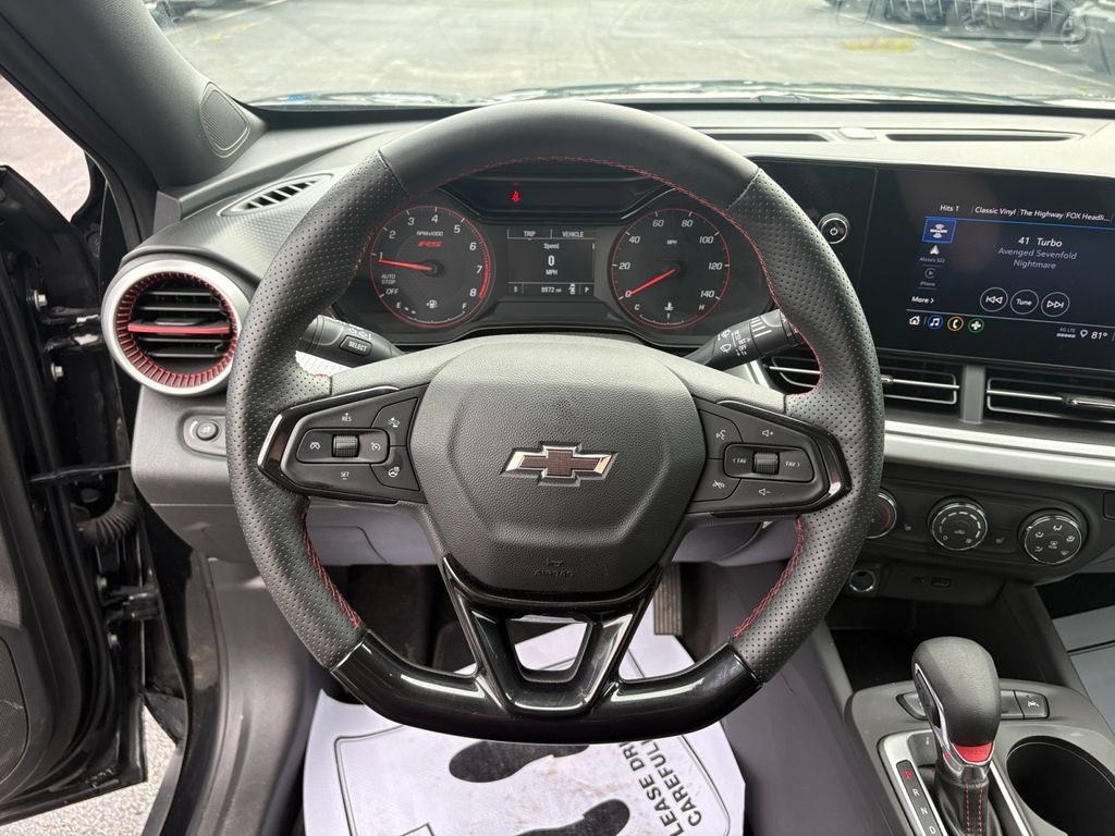 Used 2024 Chevrolet Trax RS w/ Driver Confidence Package FWD image 15