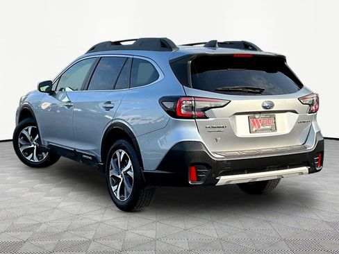 Used 2022 Subaru Outback Limited w/ Popular Package #2 AWD/4WD image 4