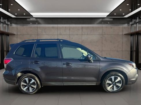 Used 2018 Subaru Forester 2.5i Premium image 8
