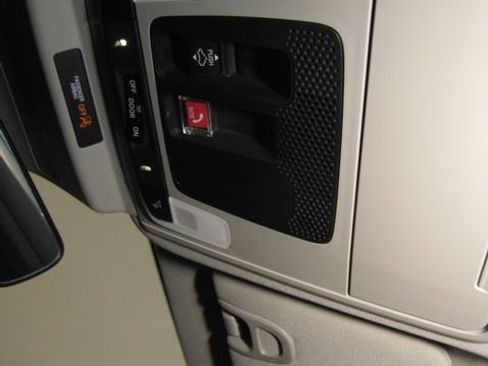 Used 2024 Honda Accord EX-L image 8