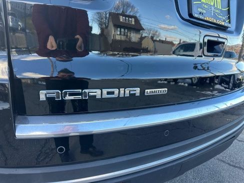 Used 2017 GMC Acadia Limited SLT AWD/4WD image 29
