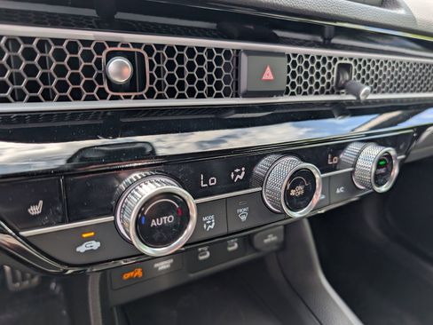 New 2025 Honda Civic Sport image 11