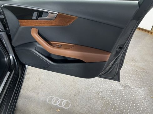 Used 2023 Audi A4 2.0T Premium w/ Convenience Package image 13