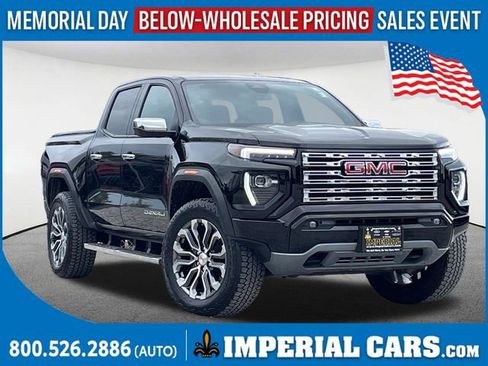 Used 2024 GMC Canyon Denali AWD/4WD image 1