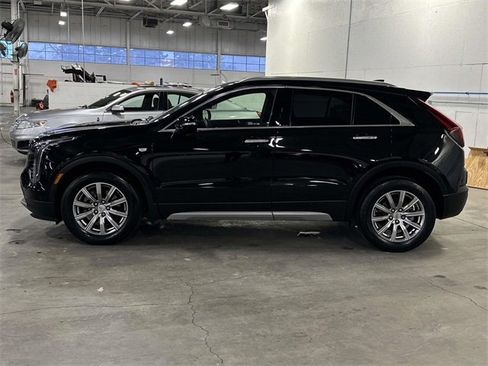 Certified 2023 Cadillac XT4 Premium Luxury w/ Technology Package image 10