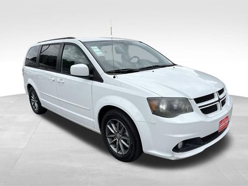 Used 2014 Dodge Grand Caravan R/T w/ Safety Sphere Group FWD image 8