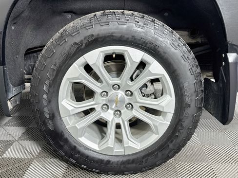 Used 2024 Chevrolet Silverado 1500 LTZ w/ LTZ Premium Package AWD/4WD image 35