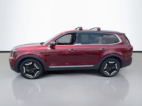 Used 2023 Kia Telluride S FWD image 9