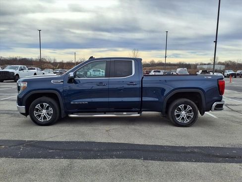 Used 2020 GMC Sierra 1500 SLE w/ SLE Value Package image 4