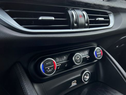 Used 2023 Alfa Romeo Stelvio Sprint image 55