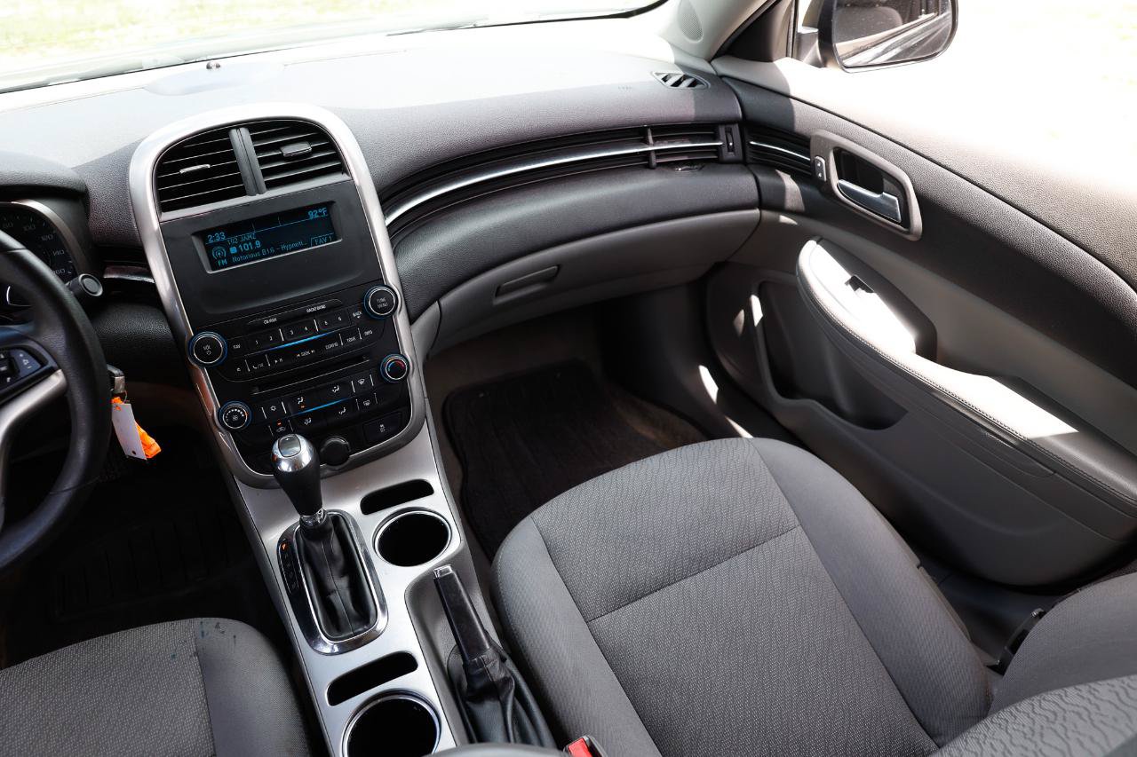 Used 2015 Chevrolet Malibu LS FWD image 22