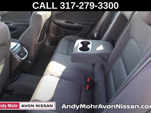 Used 2025 Chevrolet Malibu LT FWD image 24
