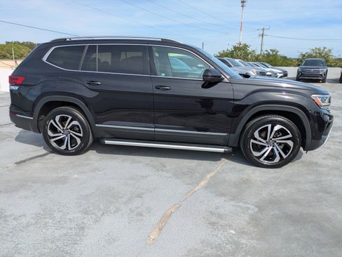 Used 2021 Volkswagen Atlas SEL Premium AWD/4WD image 3