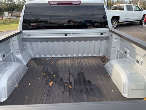 Used 2022 Chevrolet Silverado 1500 Custom image 8