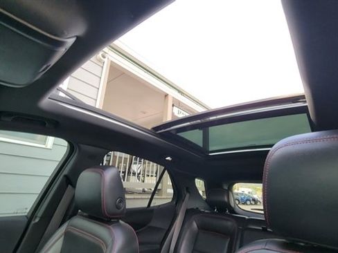 Used 2022 Chevrolet Equinox RS w/ RS Leather Package image 41