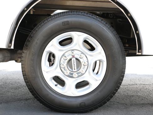 Used 2025 Ford F250 XLT w/ F-250 >10K GVWR Package AWD/4WD image 48