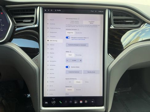Used 2018 Tesla Model S 75D AWD/4WD image 17