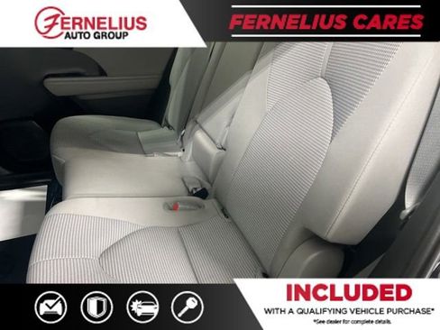 Used 2022 Toyota Highlander L AWD/4WD image 31