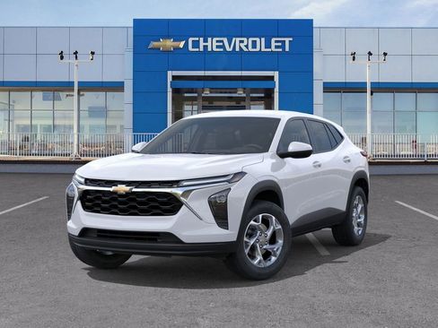 New 2026 Chevrolet Trax LS w/ LS Convenience Package image 6
