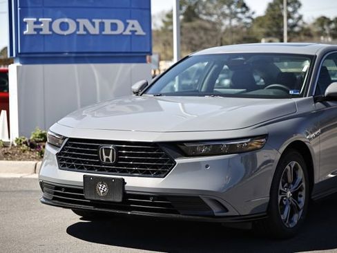New 2026 Honda Accord EX-L image 2