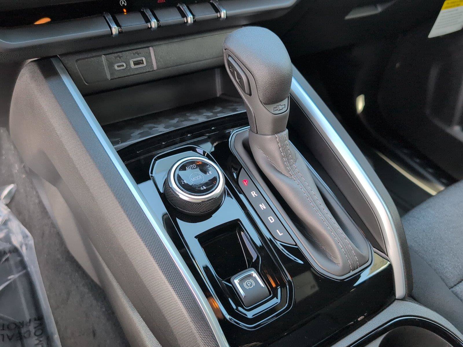 New 2026 Chevrolet Colorado Trail Boss AWD/4WD image 18