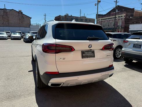 Used 2019 BMW X5 xDrive40i w/ Convenience Package AWD/4WD image 4