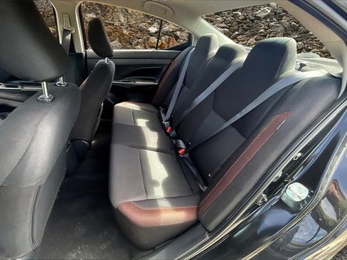 Used 2021 Nissan Versa SR image 25