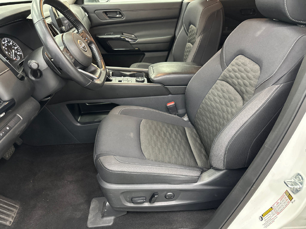 Used 2024 Nissan Pathfinder SV AWD/4WD image 9