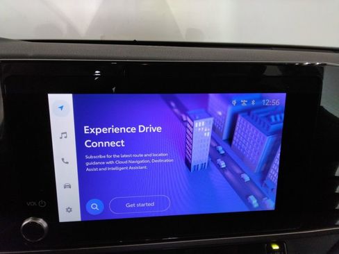 Used 2025 Toyota Camry SE image 26