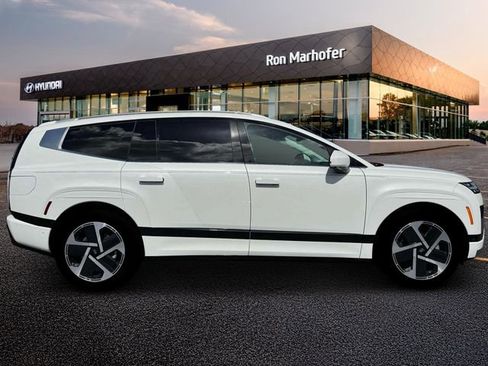 New 2026 Hyundai Ioniq 9 Calligraphy image 9