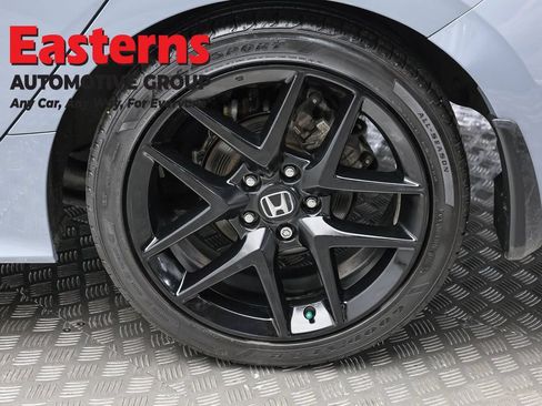 Used 2024 Honda Civic Sport image 8