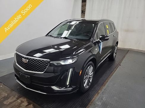 Used 2022 Cadillac XT6 Premium Luxury AWD/4WD image 1