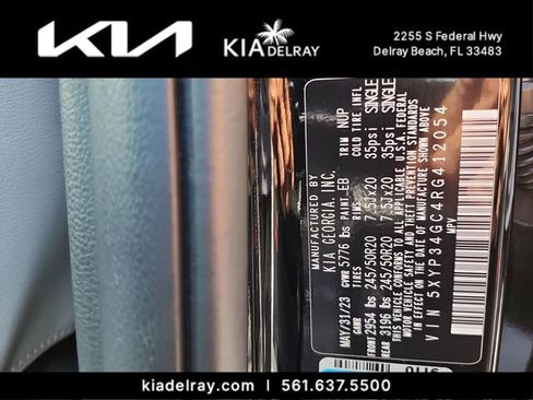 Used 2024 Kia Telluride EX w/ EX Captain's Chair Package FWD image 31