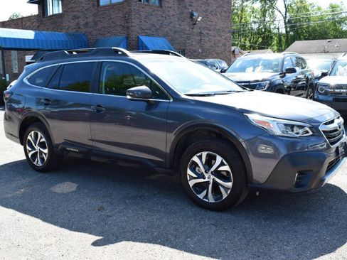 Used 2022 Subaru Outback Limited AWD/4WD image 6
