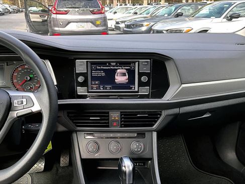 Used 2021 Volkswagen Jetta S image 6