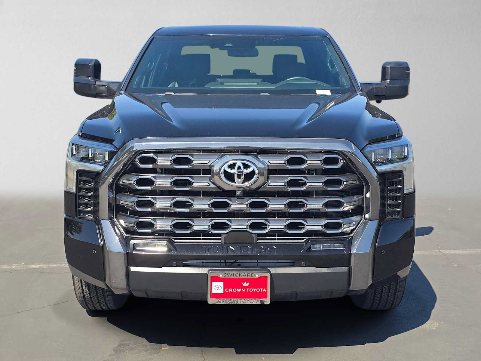 Used 2023 Toyota Tundra Platinum w/ Advanced Package AWD/4WD image 8