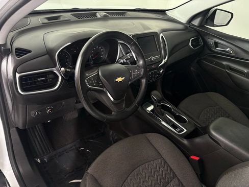 Used 2024 Chevrolet Equinox LT FWD image 17