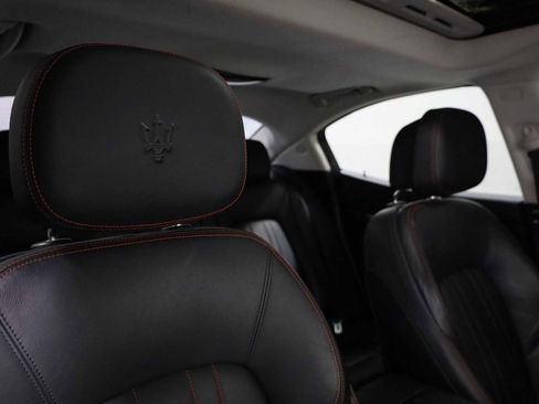 Used 2017 Maserati Ghibli S Q4 AWD/4WD image 21