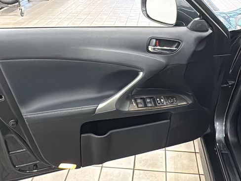 Used 2011 Lexus IS 250 AWD w/ Premium Pkg Value Edition image 19