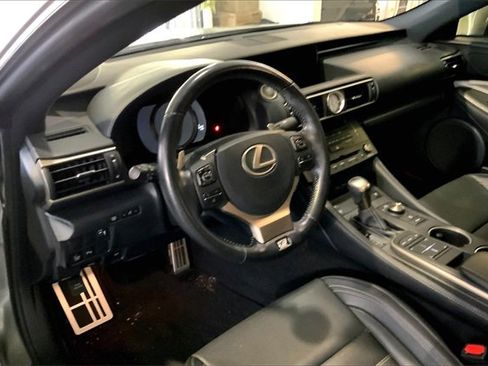 Used 2017 Lexus RC 200t image 13
