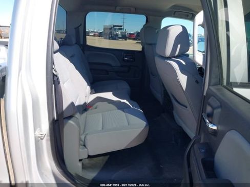 Used 2018 Chevrolet Silverado 1500 W/T w/ Trailering Package AWD/4WD image 8