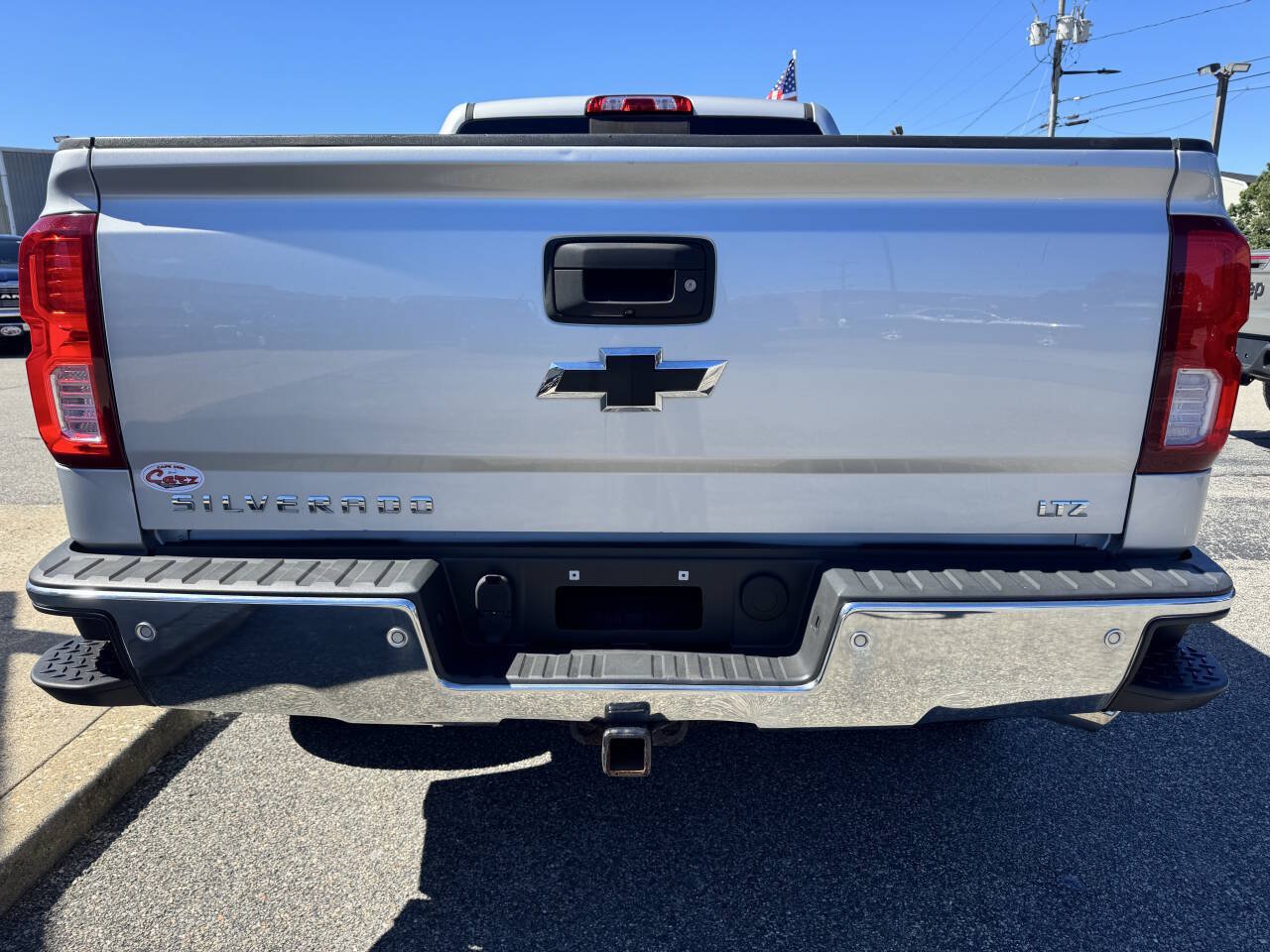 Used 2018 Chevrolet Silverado 1500 LTZ w/ Sport Package AWD/4WD image 9