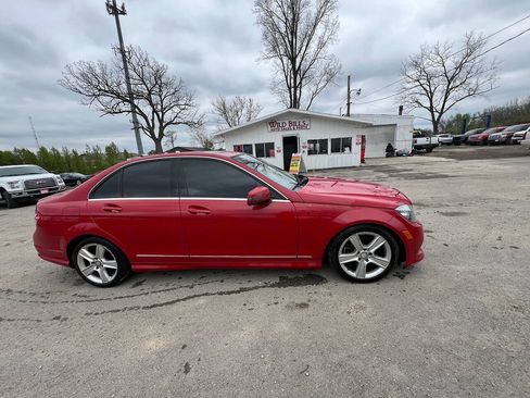 Used 2011 Mercedes-Benz C 300 4MATIC Sedan image 5