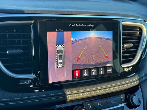 New 2026 Chrysler Pacifica Select w/ S Appearance Package AWD/4WD image 25